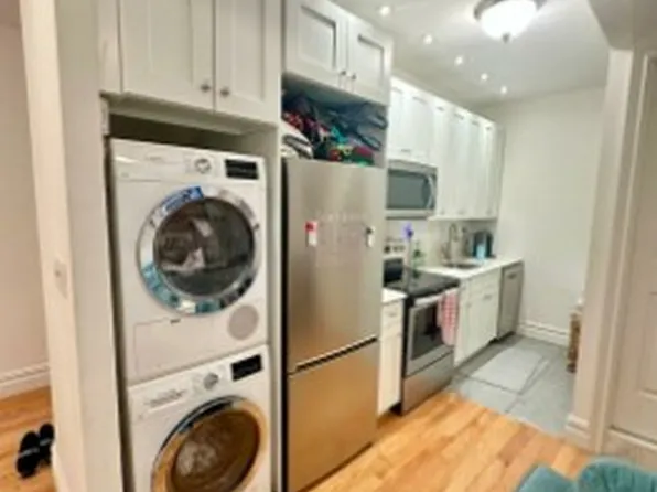 1720 2nd Avenue image 1 of 8