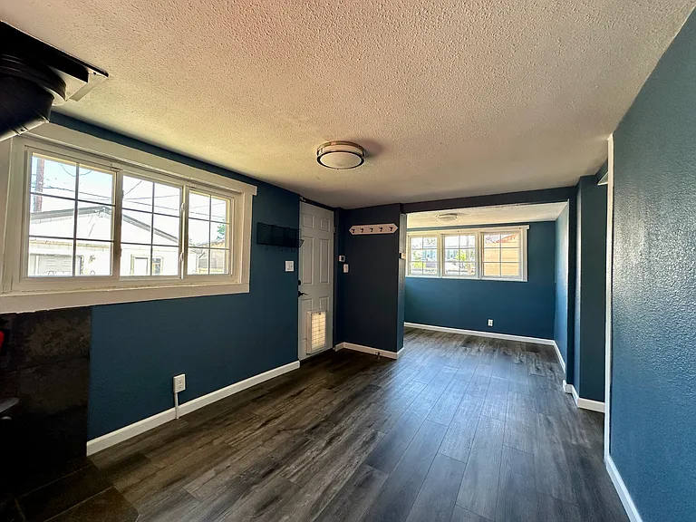 3318 N Gilpin St — Photo 16
