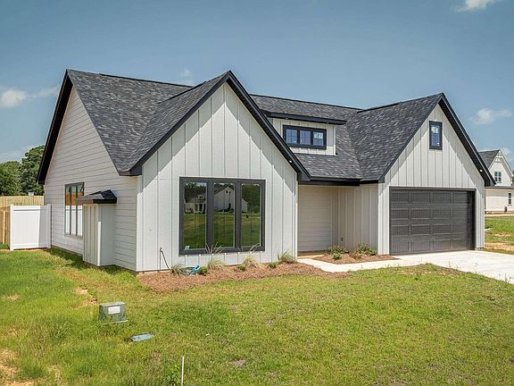 2nd image of 102 Tranquility Dr
