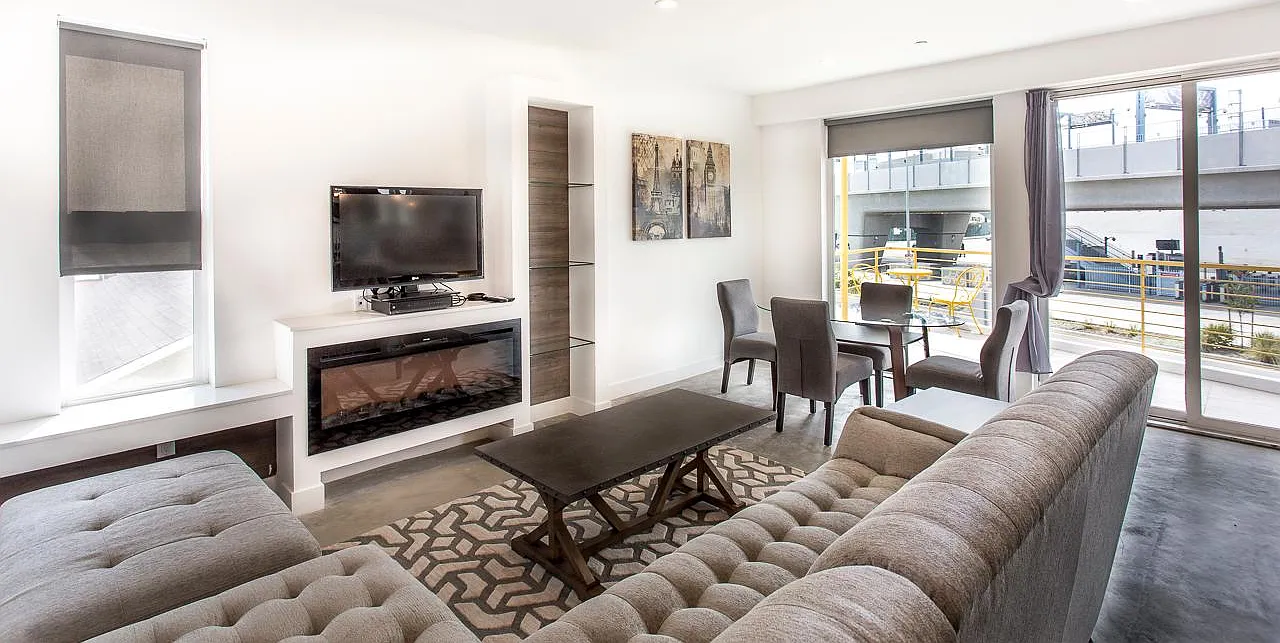 2 bed, 1174 sqft, $4,000 — Photo 2
