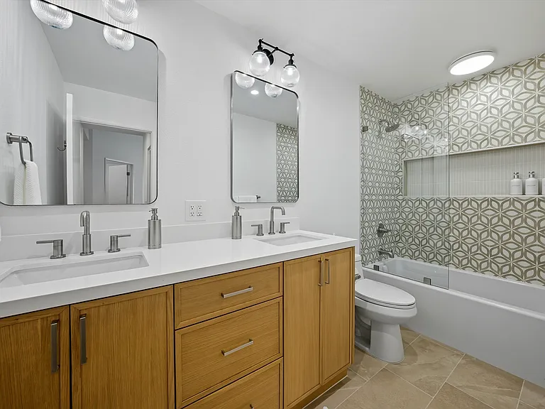 54960 Shoal Crk — Photo 16
