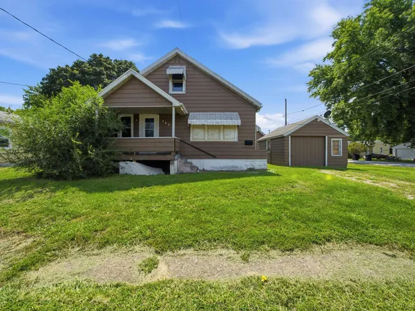 145 Chicago St, East Peoria, IL 61611