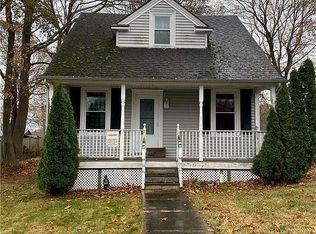 42 Ogden Ave, Warwick, RI 02889