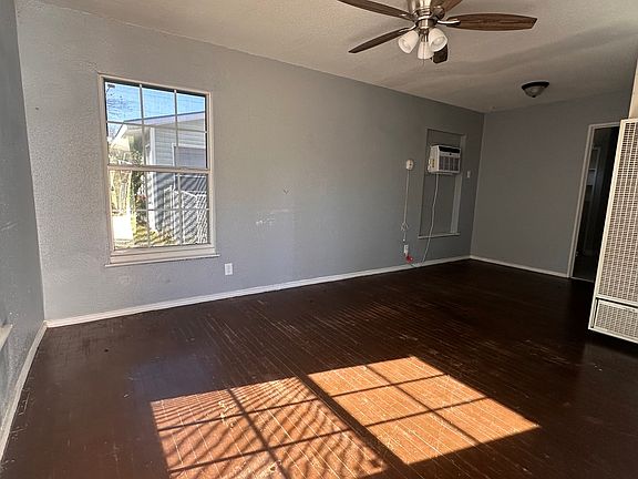 2nd image of 111 LANGFORD PL