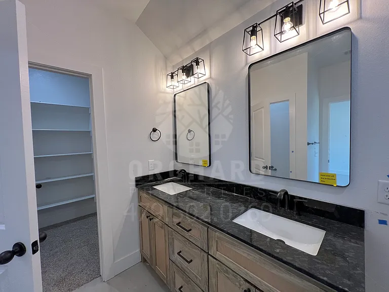1021 Silver Birch St — Photo 14