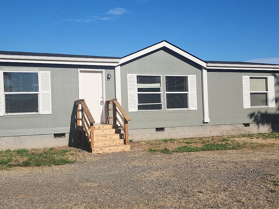 1st image of 12262 Kaufman Rd NE