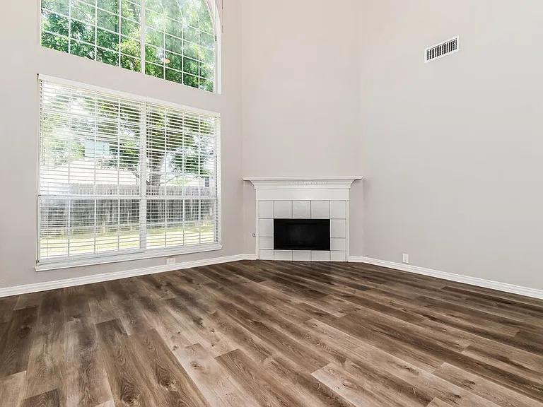 1333 Mill Wood Ln — Photo 5
