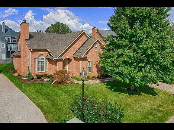 2nd image of 9841 Saint Germaine Dr