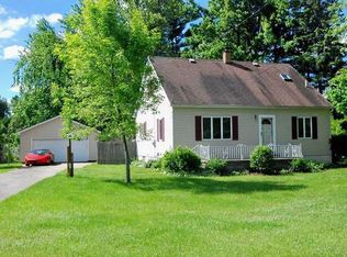 553 Rowley Rd, Depew, NY 14043