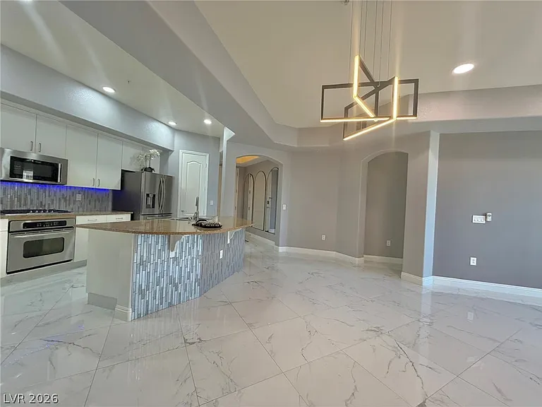 56 E Serene Ave #402 — Photo 7