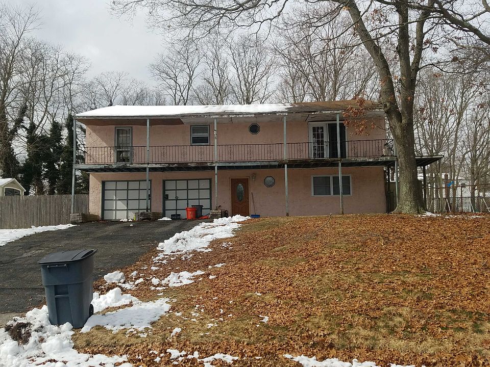 1st image of 16 Patricia Ln