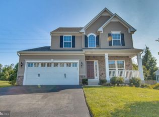 319 Daphne Ct, Reisterstown, MD 21136