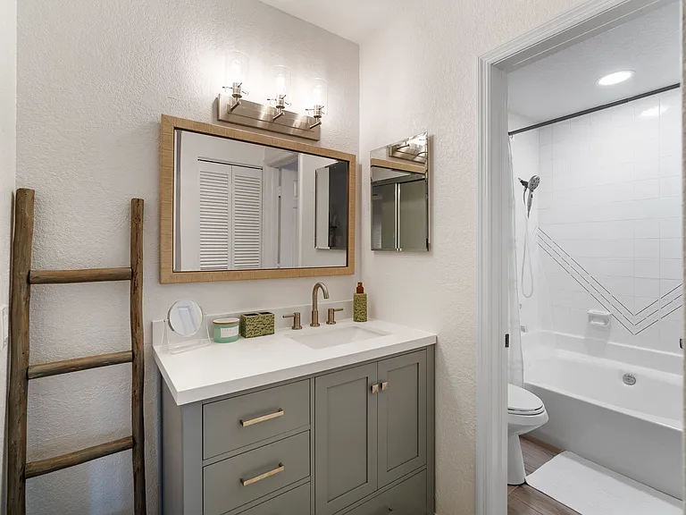 61 Emerald Woods Dr #D2 — Photo 17
