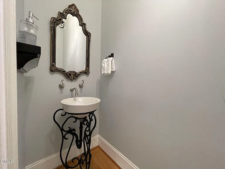 2112 Brassfield Rd — Photo 12