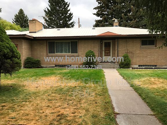 2nd image of 1220 1st St