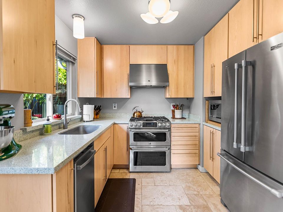 1st image of 287 Marlin Ct