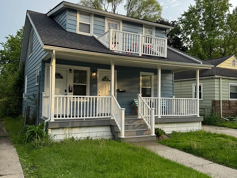 690 E Marshall St — Photo 12