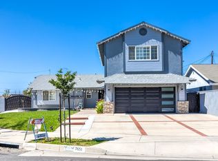 7651 Sugar Dr, Huntington Beach, CA 92647