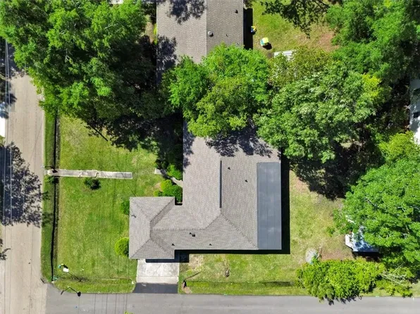 1843 Montgomery St, Mandeville, LA 70448