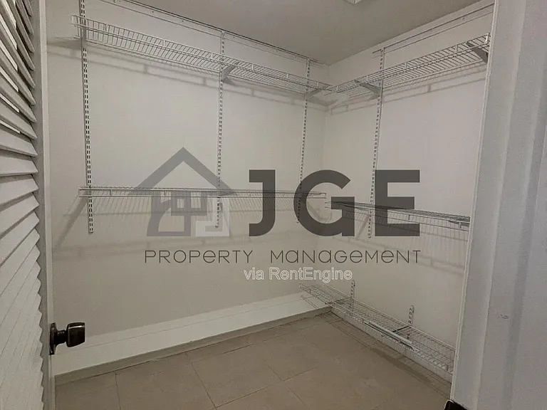 1040 Crystal Lake Dr #2 — Photo 10