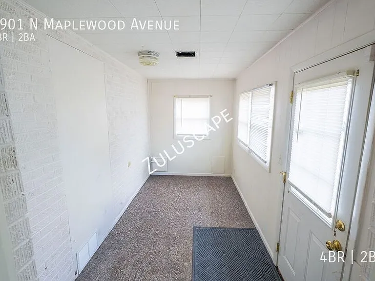 1901 N Maplewood Ave — Photo 20