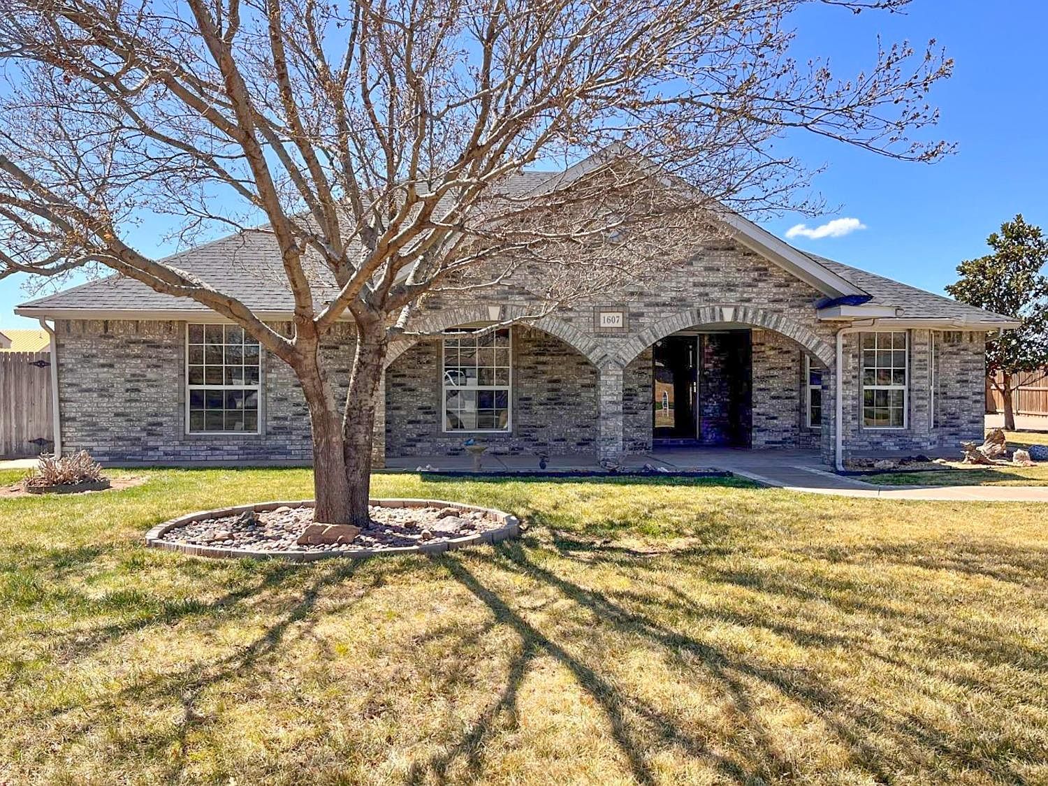 1607 W 9th St, Friona, TX 79035 Zillow