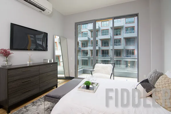 Rented by The KCI Group | media 6