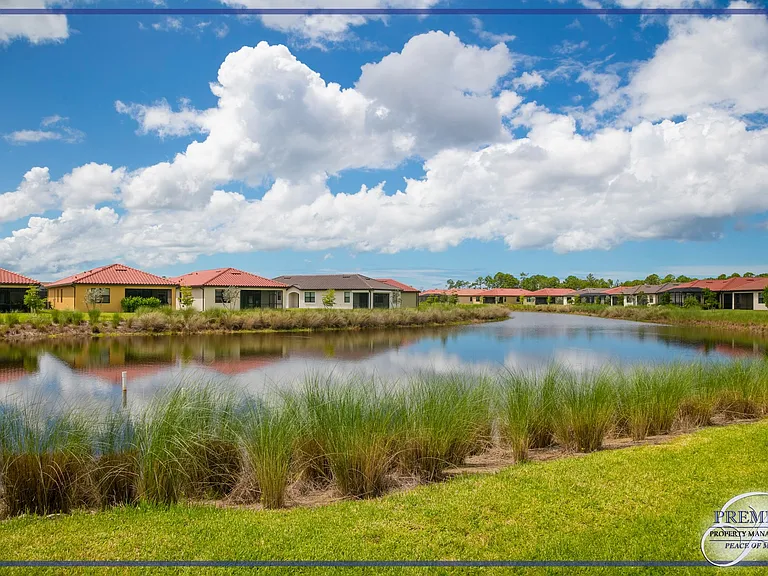 1555 Marton Ct — Photo 8