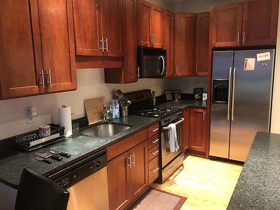 3rd image of 1800 Wilson Blvd #332