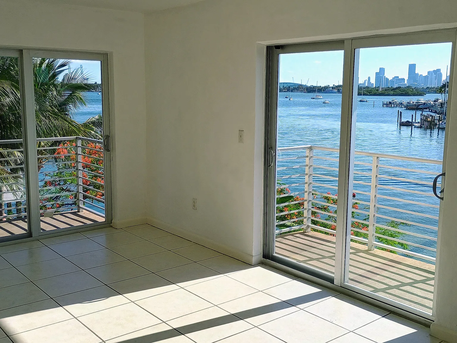 1 bed, 727 sqft, $2,900 — Photo 2
