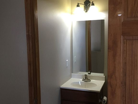 3rd image of 4651 Whitespire Dr