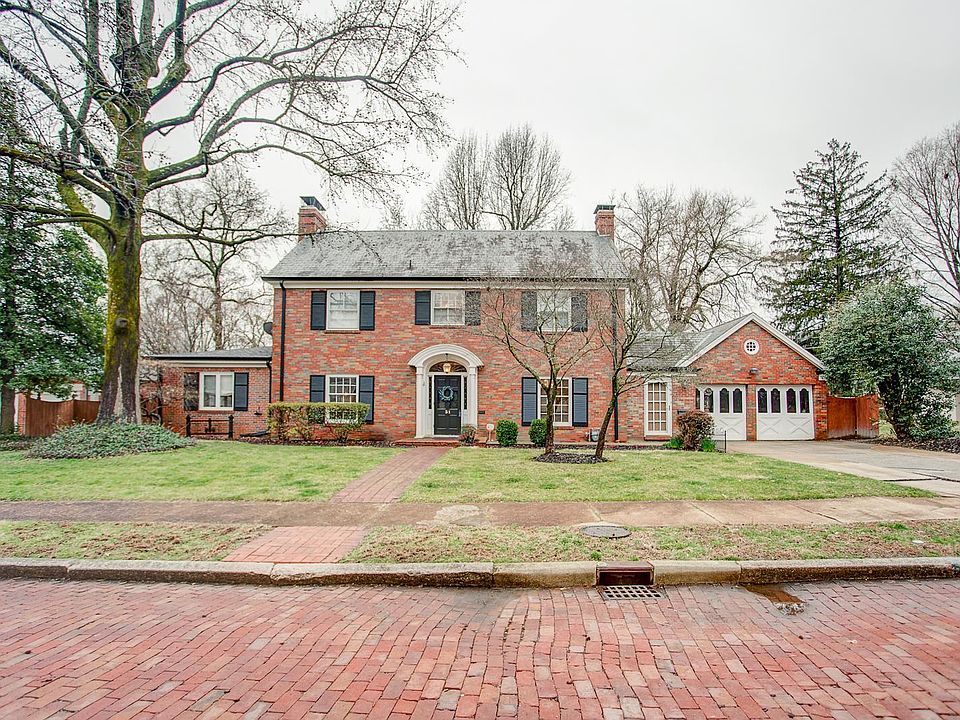 2nd image of 31 Oak Knoll Pl