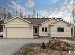 1121 S Paddy Pl, Wasilla, AK 99623