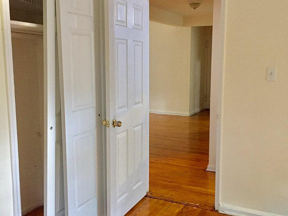 2nd image of 216 77th Ave #1