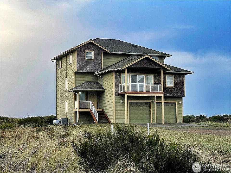 1st image of 1185 Ocean Shores Boulevard SW