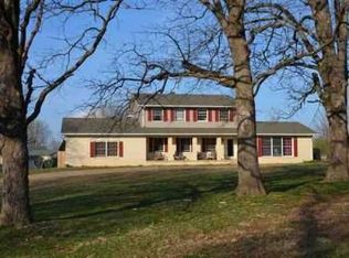 218 Royal Oak St, Lebanon, MO 65536