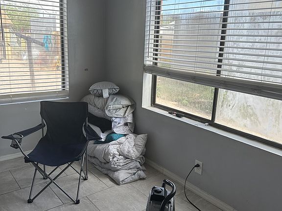 3rd image of 3627 S 7th Ave #1