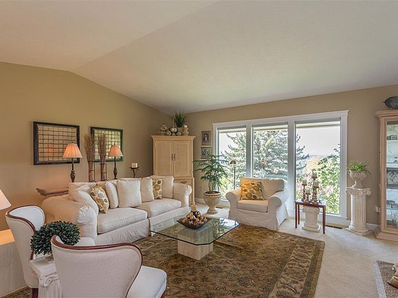 3rd image of 5320 S Glendora Dr