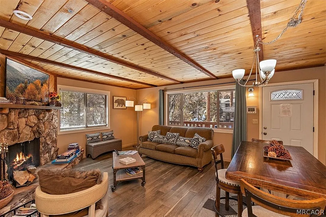 2 bed, 1.0 bath, 760 sqft, $1,650 — Photo 3