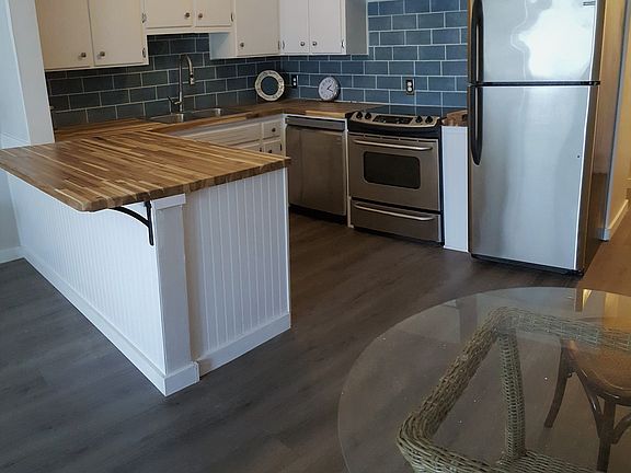4th image of 4051 58th St N APT 242