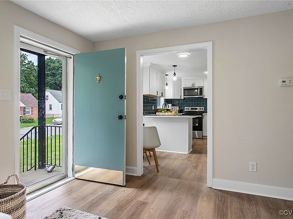 4th image of 1512 Bowen St