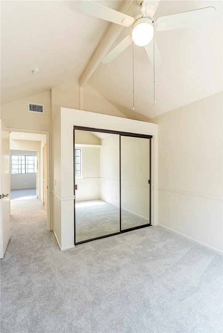 2 bed, 1276 sqft, $4,200 — Photo 3