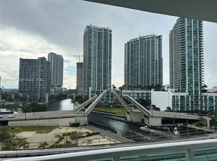 31 SE 5th St APT 1007, Miami, FL 33131
