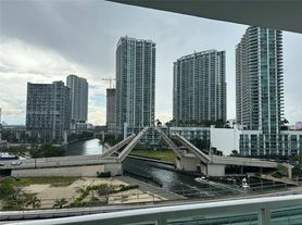 31 SE 5th St
