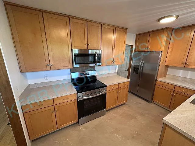 1160 NW Bella Vista Pl — Photo 6
