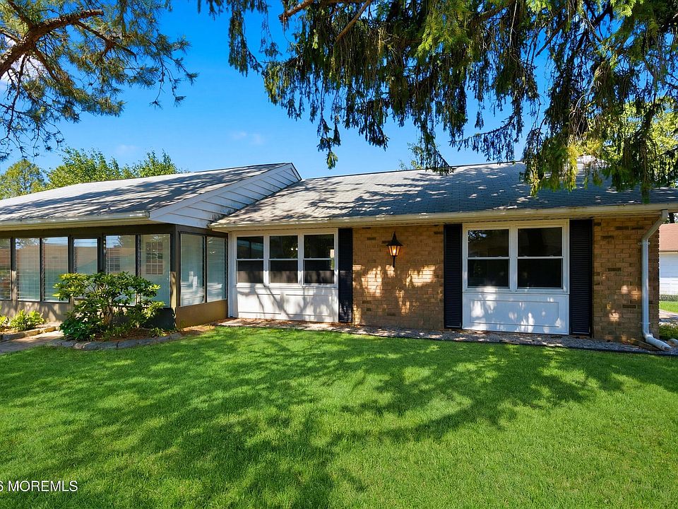 1st image of 44 Buckingham Drive #B