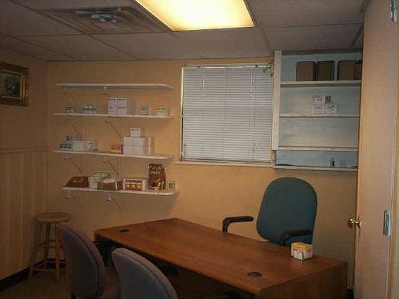 5th image of 7269 Glenview Dr