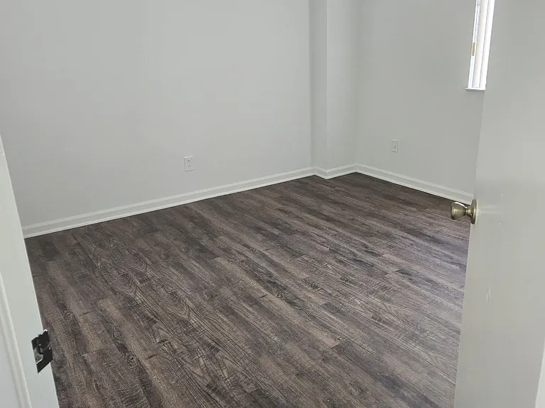 The Mirage Apartments — Photo 168