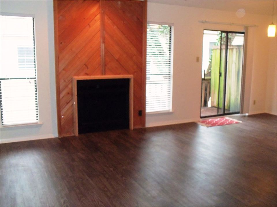 1st image of 5602 Woodrow Ave APT 203