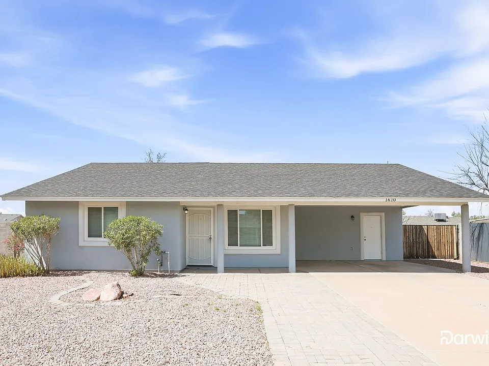 1610 W Estrella Dr